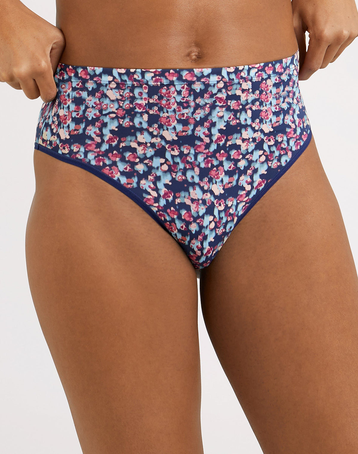 Maidenform Womens Barely There® Hi-Leg Panty